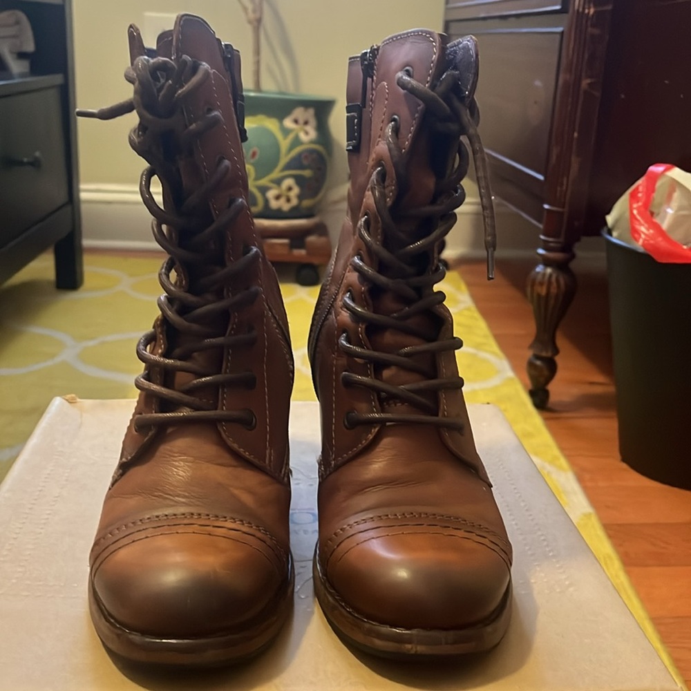 Toas footwear boots